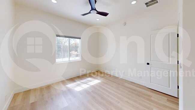 Building Photo - 9202 N Camino del Fierro