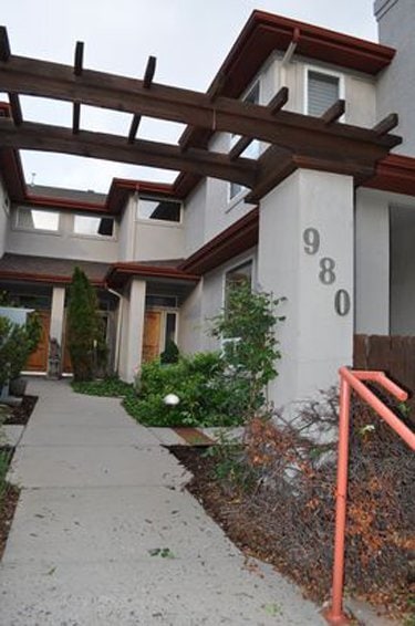 Building Photo - Beautiful Condo For Rent