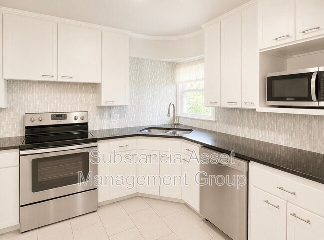 Building Photo - 4713 N Harvey Pkwy