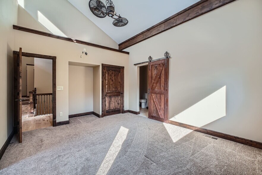 Building Photo - 4595 Bighorn Rd