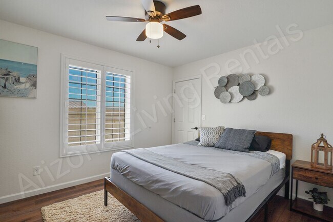 Building Photo - FURNISHED AVAILABLE NOW - MAY 2026 & OCT 2026 - APRIL 2027