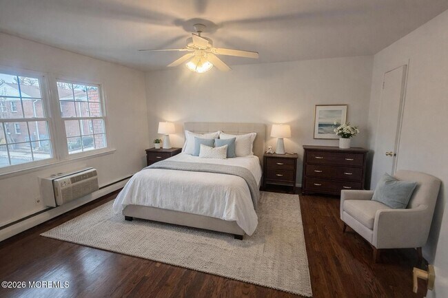 Building Photo - 364 Westwood Ave