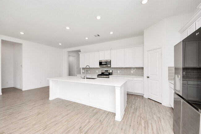 Building Photo - 17770 Misty Brk Ln