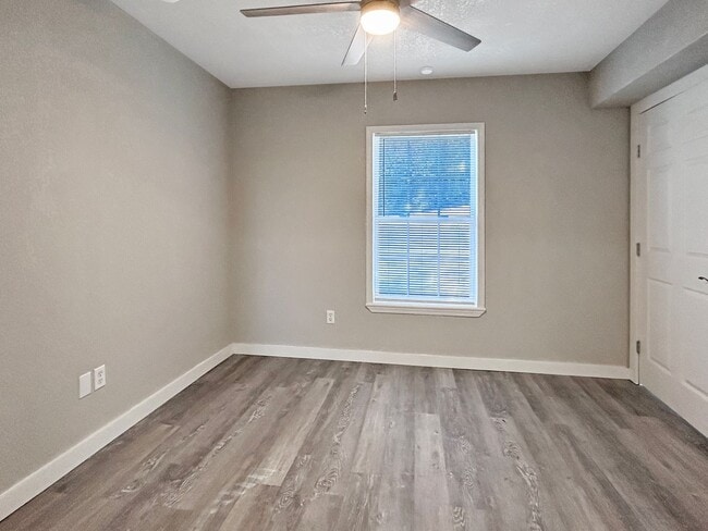 Building Photo - 1 Bedroom - Downstairs Duplex in Canyon Lake - Hill Country Views