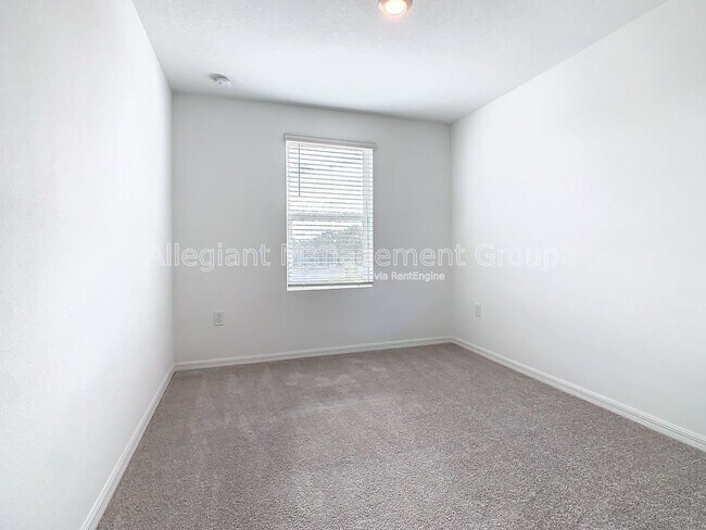 Building Photo - 3588 Landing Net Dr