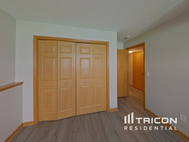 Building Photo - 2094 French Trace Ave