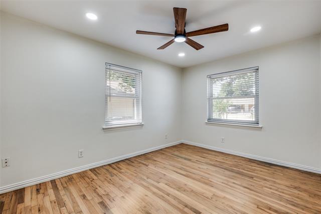 Building Photo - 368 Crenshaw Dr