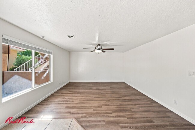 Building Photo - 1301 W Indian Hls