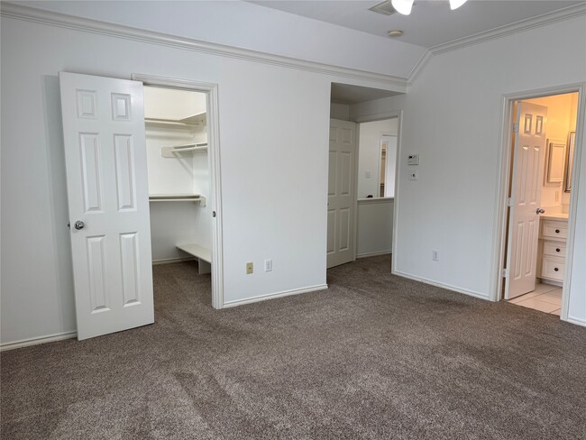 Building Photo - 1908 Bailey St