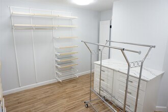 Building Photo - 4006 Breakwood Dr