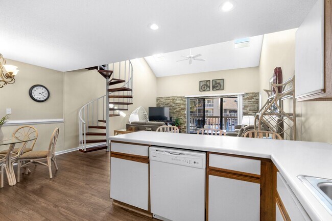 Building Photo - ***Free Utilities ** Seasonal Rental Available October 5 to Feb 1st  2026