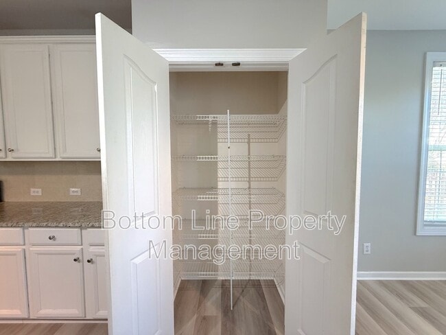 Building Photo - 12430 McAllister Park Dr