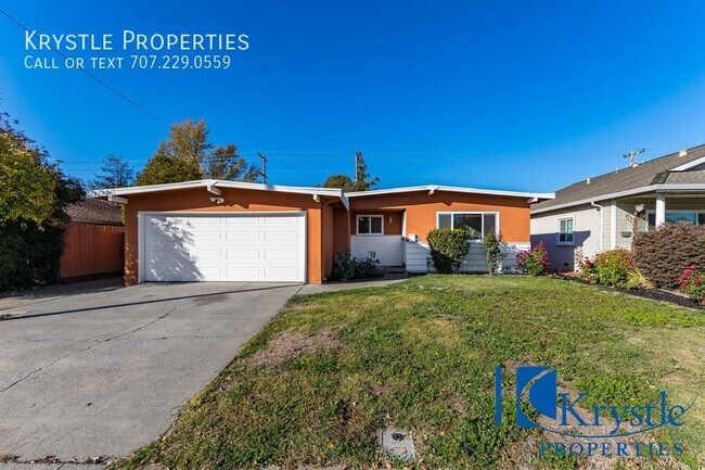 Primary Photo - Beautifully updated home with solar panels...