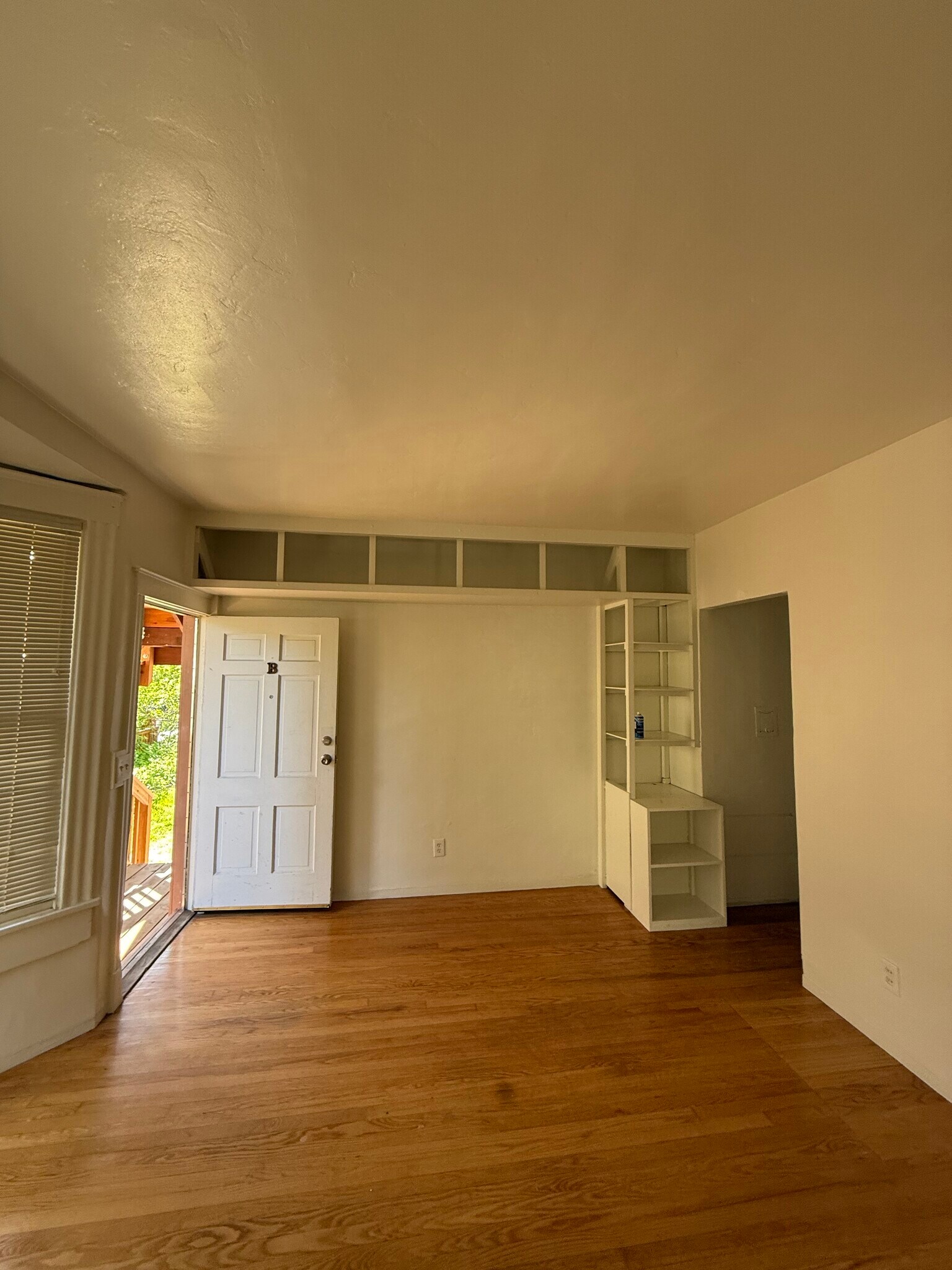 Living Room - 2801 Fulton St
