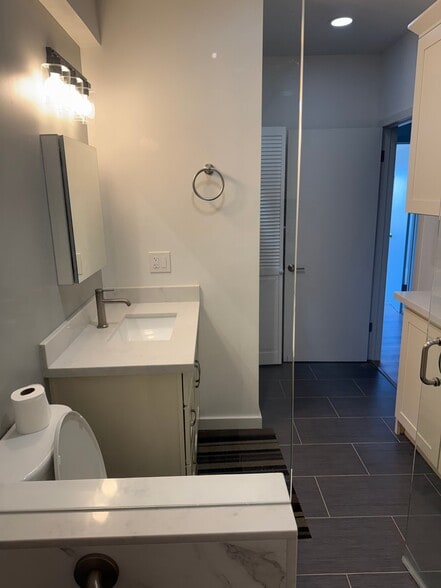 Building Photo - 19009 9th Pl NW