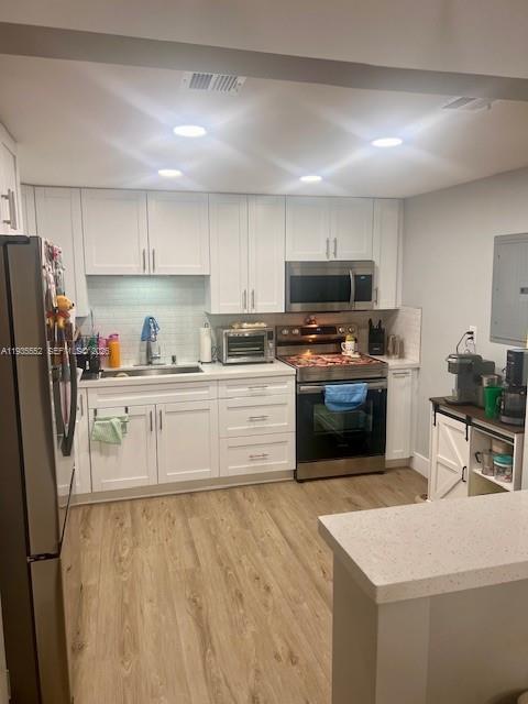 Building Photo - 6841 SW 147th Ave