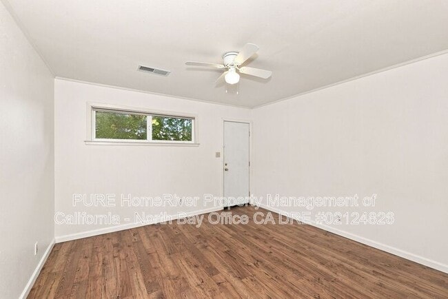 Building Photo - 83 Zinfandel Ln