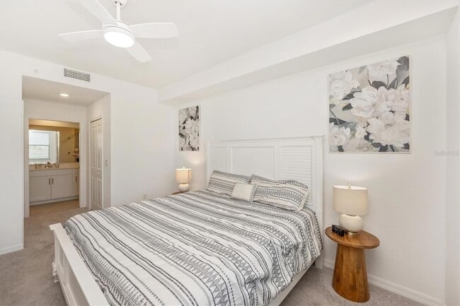 Building Photo - 12280 Wellen Golf St