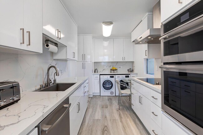 Building Photo - 201 Ocean Ave