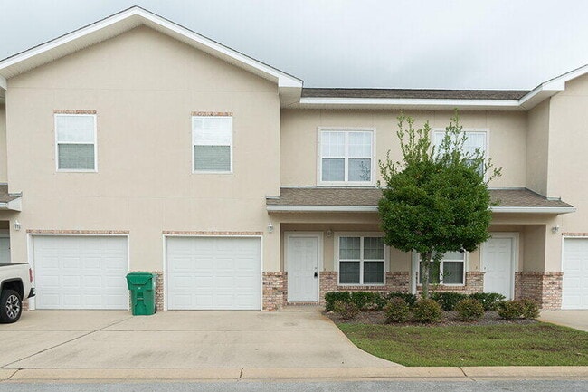 Primary Photo - 1496 Bentley Cir