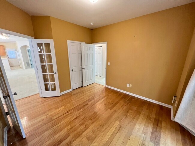 Building Photo - Cute Ranch Home near Southpoint and RTP