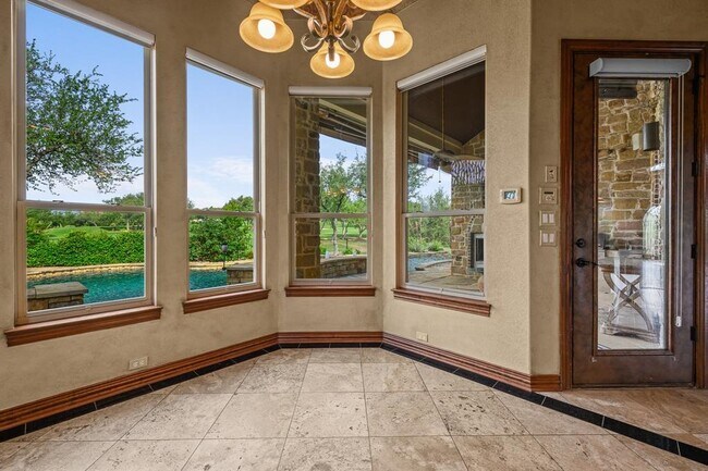 Building Photo - 4008 Sugarloaf Dr