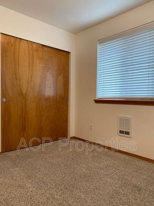 Building Photo - 5889 Cedar St