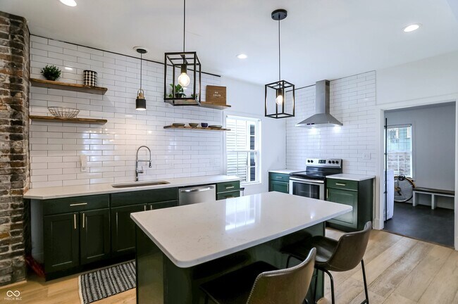 Building Photo - 1306 S East St