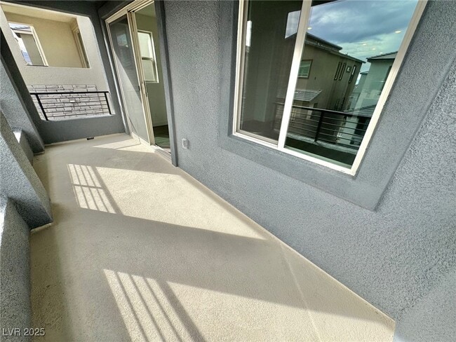 Building Photo - 1548 Little Penguin St