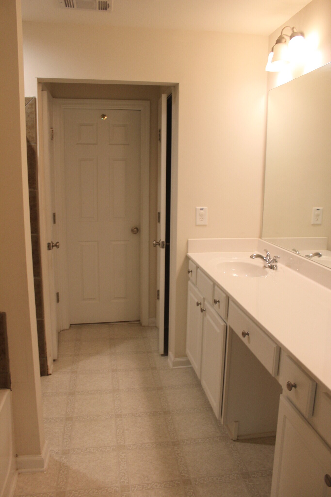 Building Photo - 1404 Bellsmith Dr