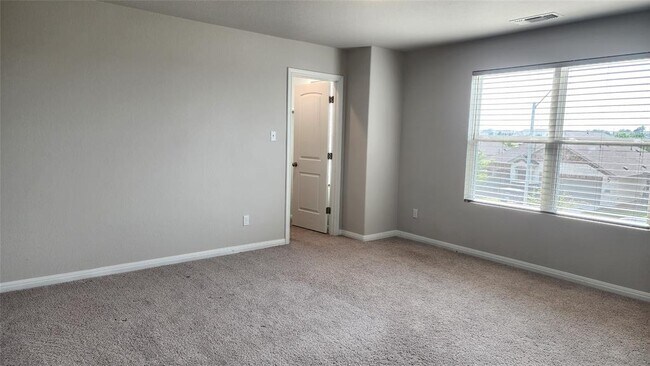 Building Photo - 19325 Hartwell Dr