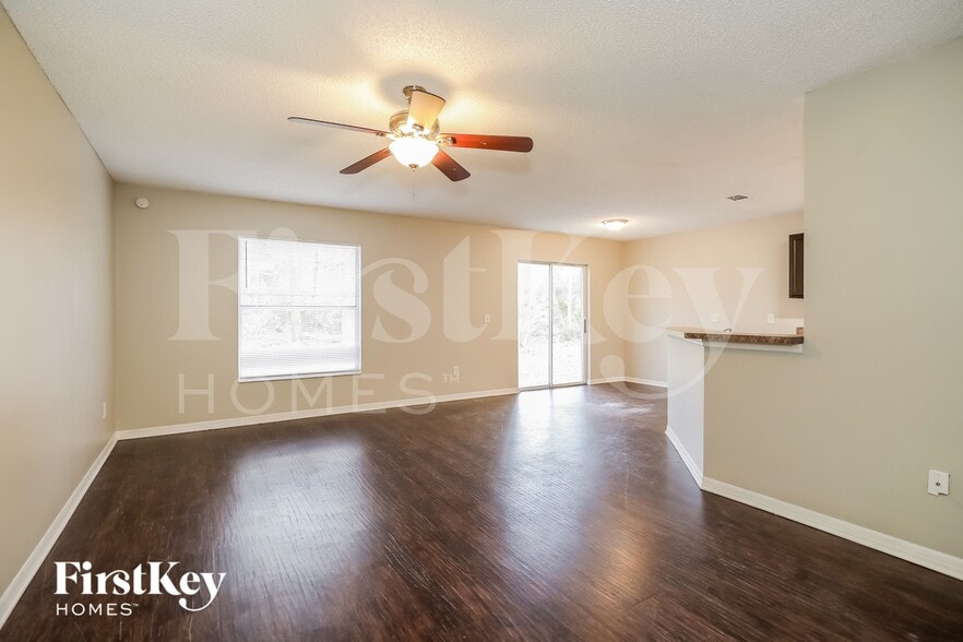 Building Photo - 14995 SE 25th Ave