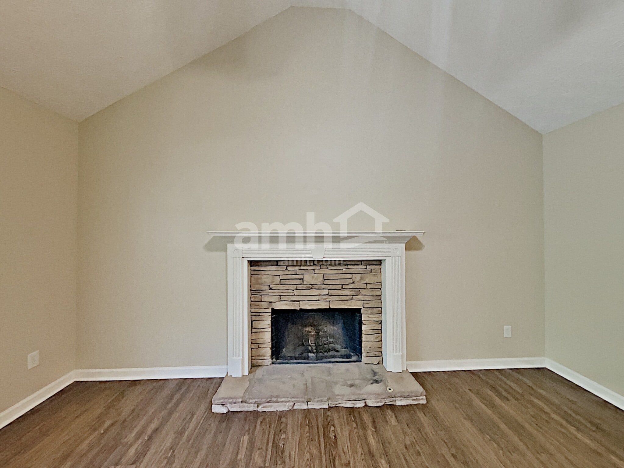 Building Photo - 325 Split Rail Way