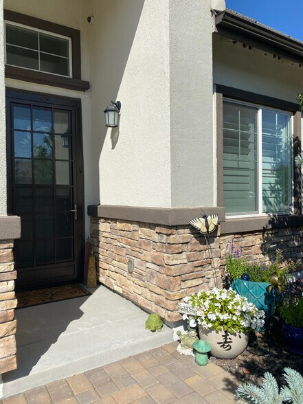 Building Photo - 6526 Angels Orchard Dr