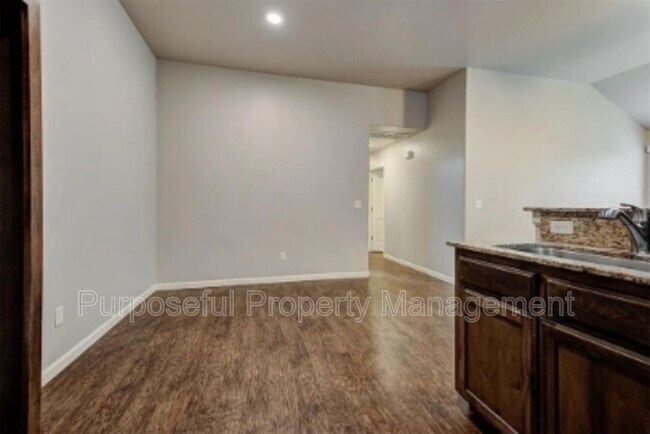 Building Photo - 4313 Edinburg Way