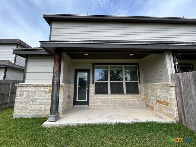 Building Photo - 2021 Rueben Rd