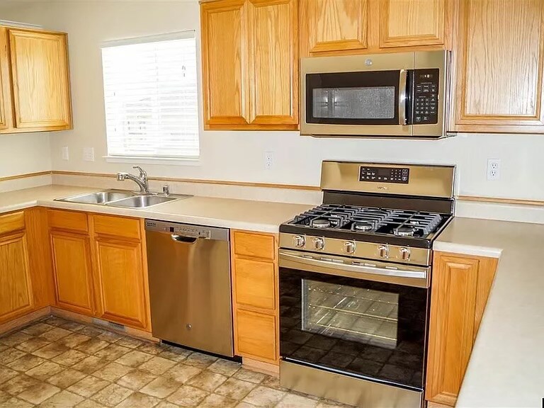 Building Photo - 10950 Darlington Oak Ct
