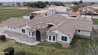 Building Photo - 5502 N 105th Ln