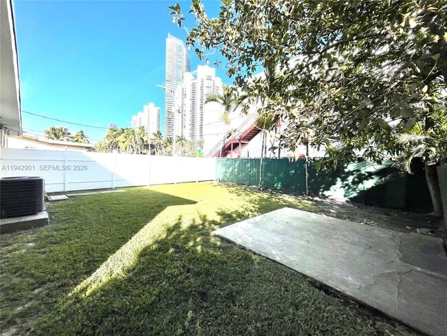 Building Photo - 18715 Atlantic Blvd