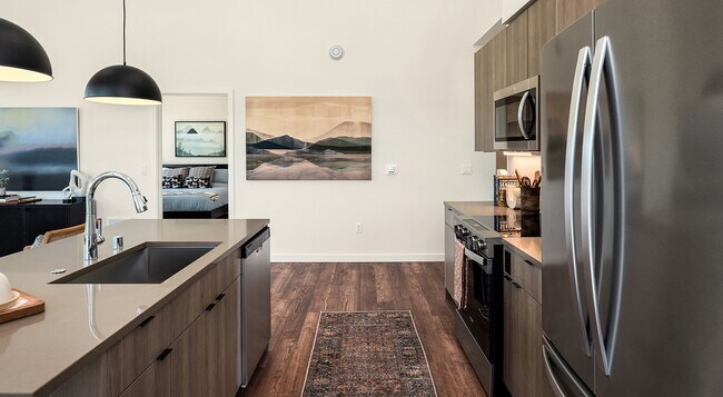 Building Photo - Eastrail Flats