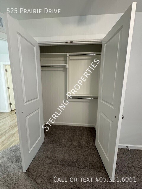 Building Photo - 525 Prairie Dr