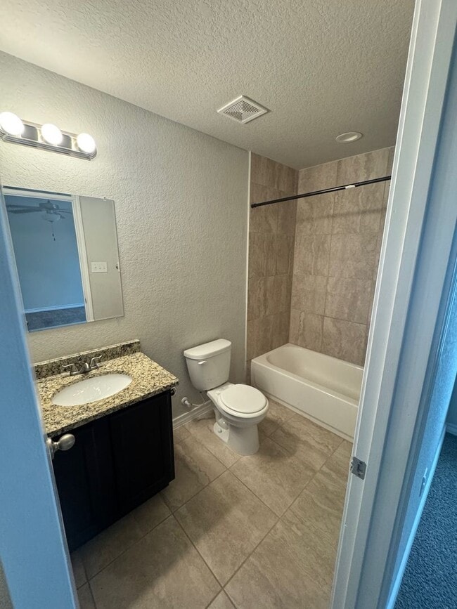 Building Photo - Ready For Move-In! Elegant 3BR 2.5 Bath To...