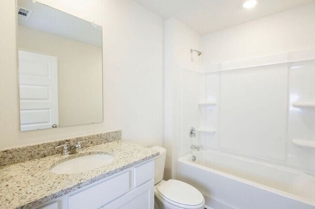 Building Photo - MOVE IN SPECIAL-Beautiful home available for rent