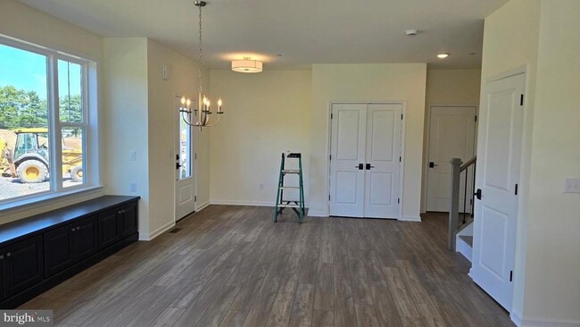 Building Photo - 48 Parry Wy