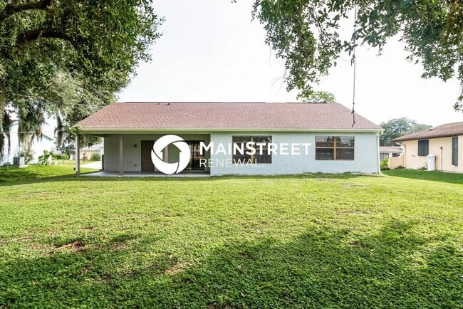 Building Photo - 3 Bedroom Pet-Friendly Home in North Port,...
