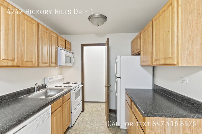 Building Photo - 4242 Hickory Hills Dr