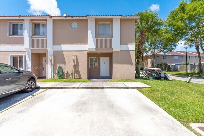 Building Photo - 14155 SW 179th Terrace