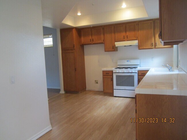 Building Photo - SPACIOUS PLACENTIA TOWNHOME
