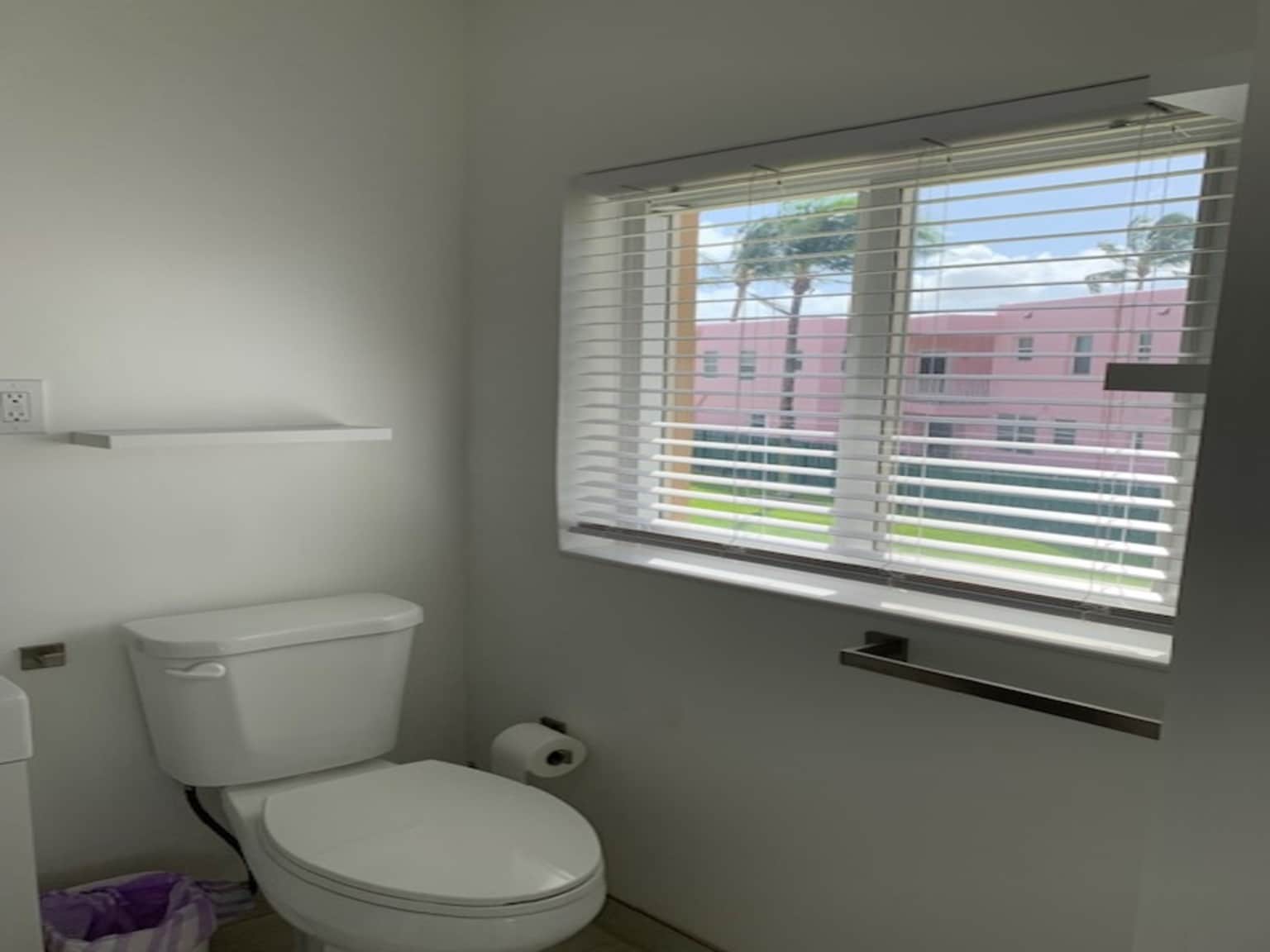 Primary Bedroom Bathroom - 1410 S Ocean Blvd