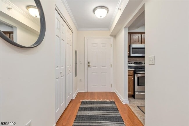 Building Photo - 7 Prospect St